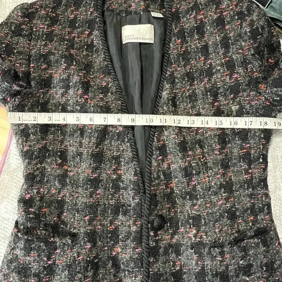 Dana Buchman Vintage Preppy Tweed Black and Pink Blazer - Picture 10 of 15